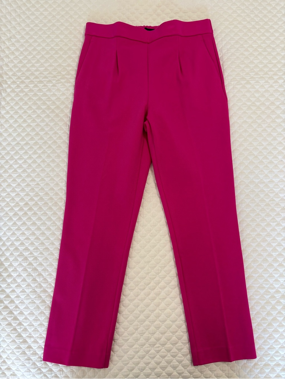 Ann Taylor Easy Ankle Pants in EUC, Size M